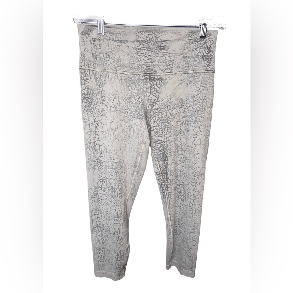 Lululemon Wunder Train HR Tight
25" *Dye
